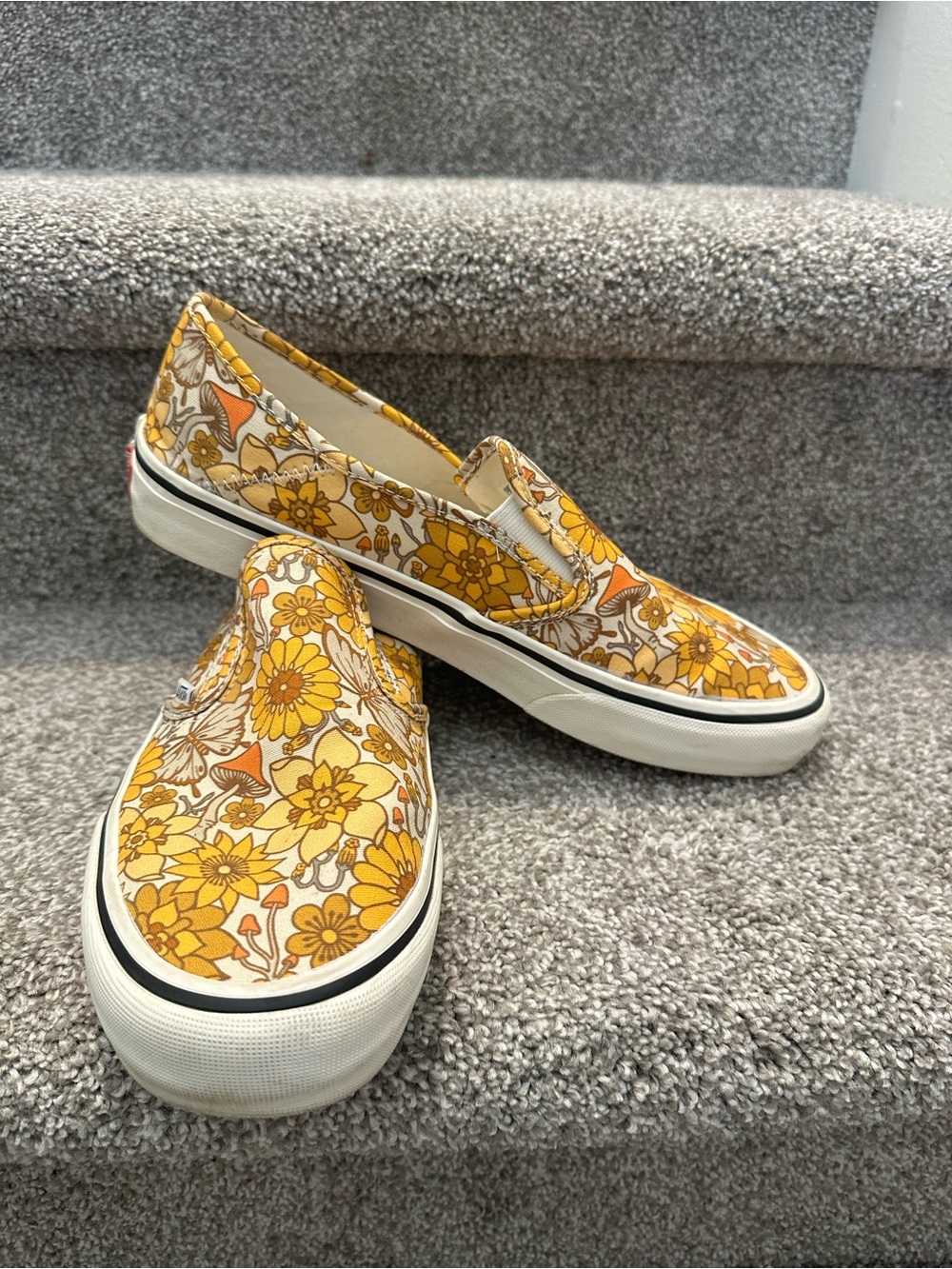 Vans Slip On “Trippy Floral” Womens 11
